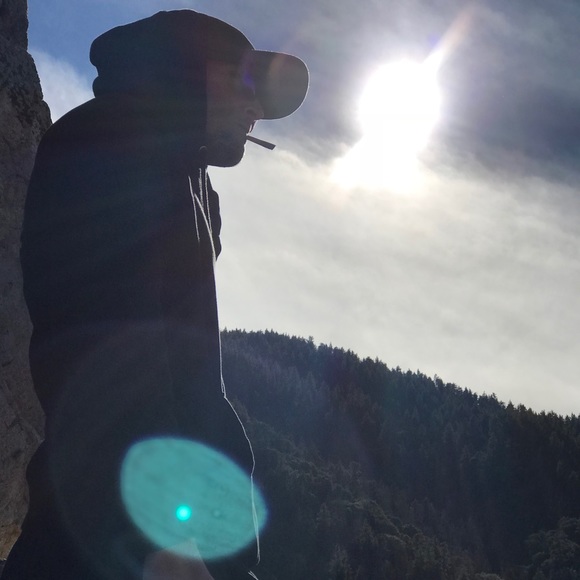 Meet your Posher, Devin - Picture 1 of 1